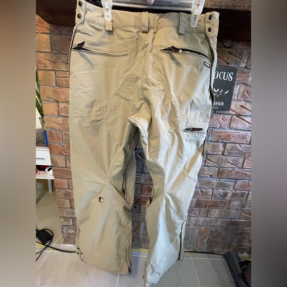 Volcom Snow Pants Adult Medium Brown Thermonite Snowboarding Skiing Mens Size M - Picture 2 of 10